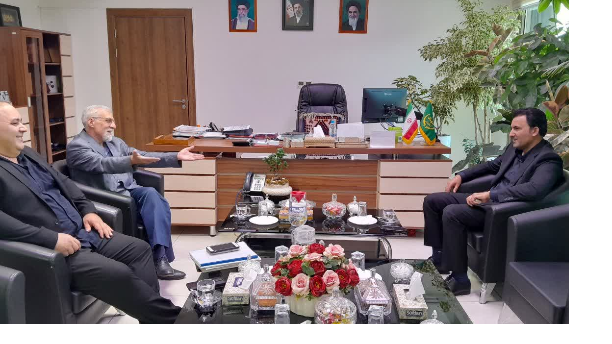 نشست معاونت امور تولیدات دامی با فعالان صنعت طیور 